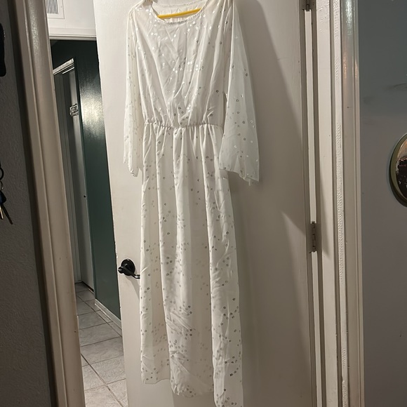 SHEIN white w/ silver flower wedding dress - Picture 2 of 3